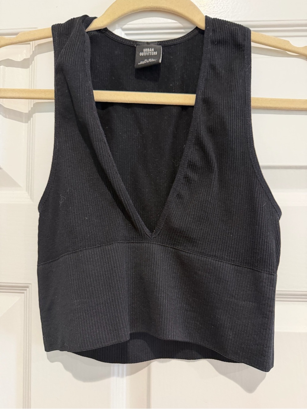 Urban Outfitters Black Ribbed V-Neck Crop Camisole
